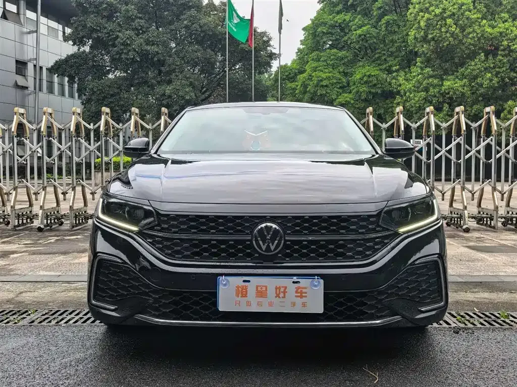Volkswagen Passat — фото 5