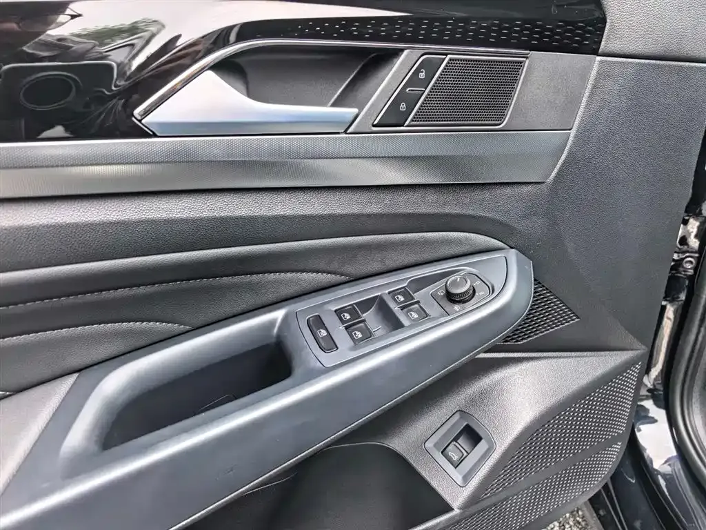 Volkswagen Passat — фото 2