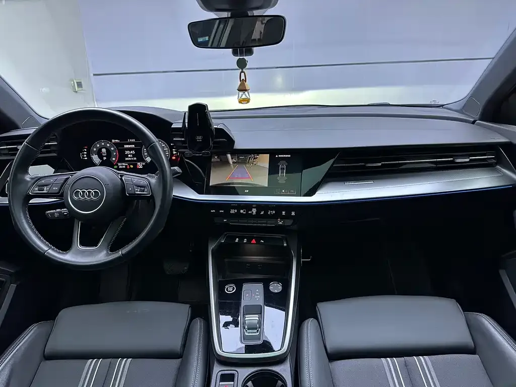 Audi A3 — фото 2