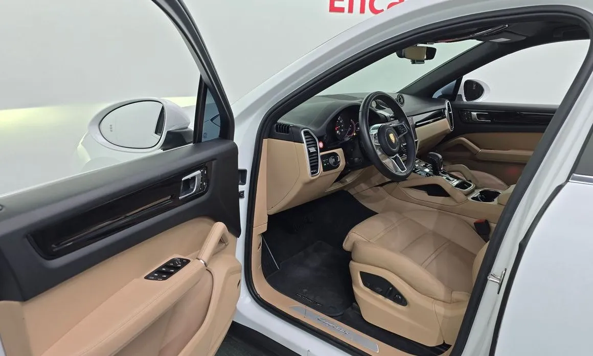 Porsche Cayenne 2023 из KR, фото 2