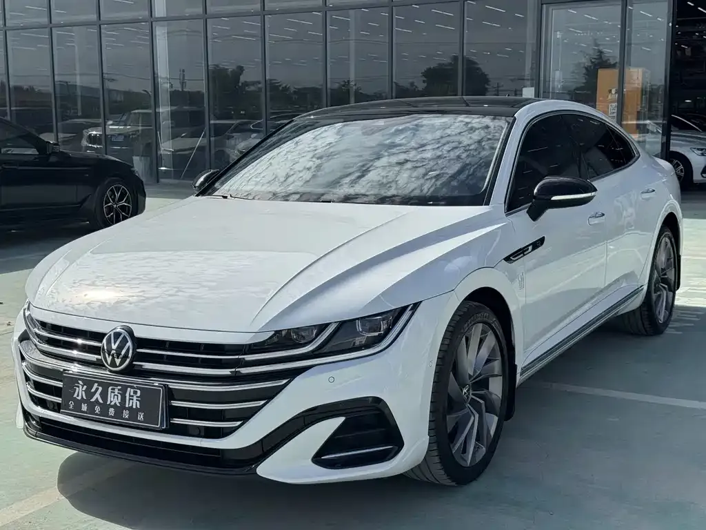 Volkswagen CC — фото 1