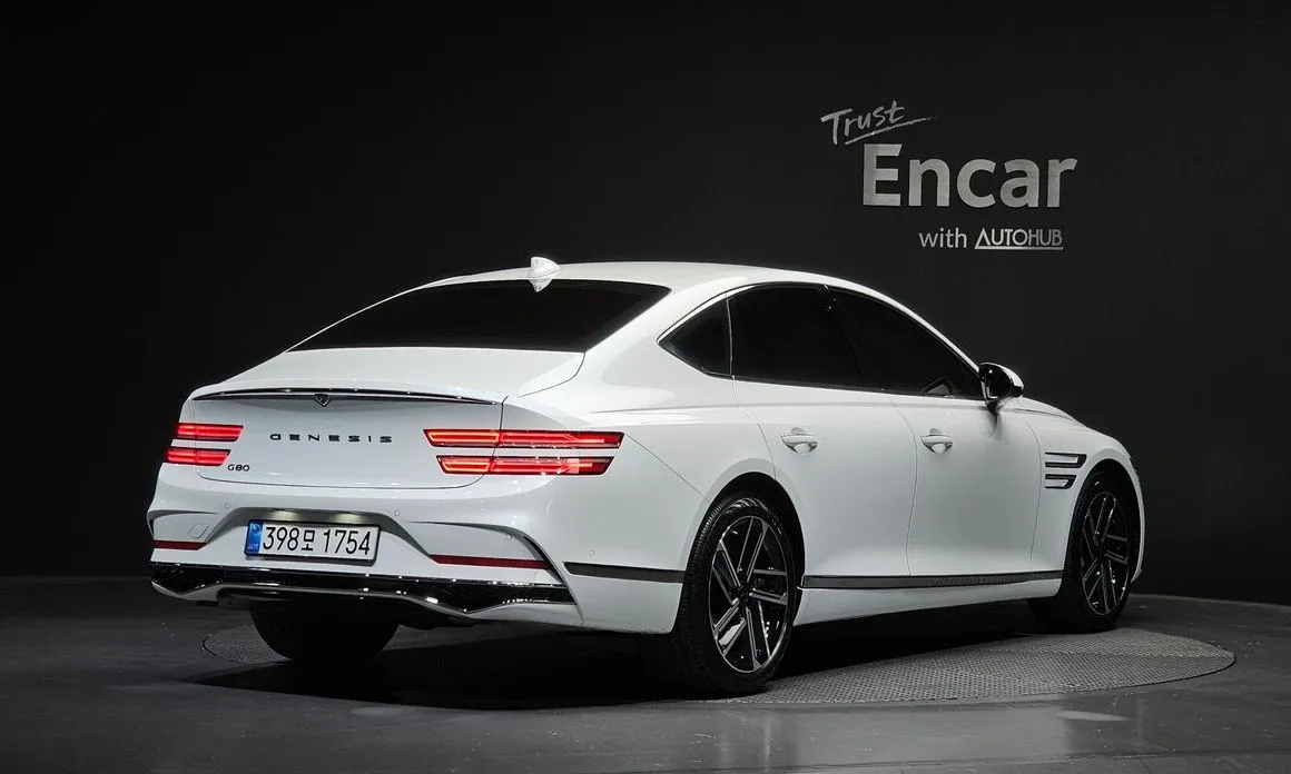 Genesis G80 — фото 10