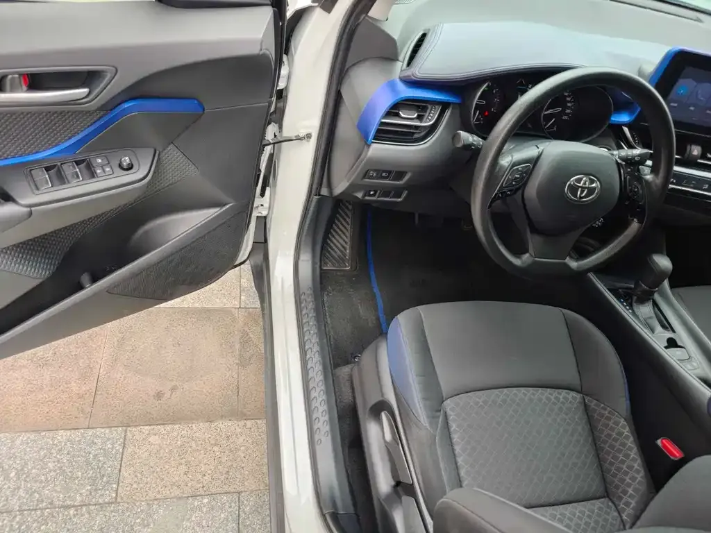 Toyota C-HR 2022 из CN, фото 3