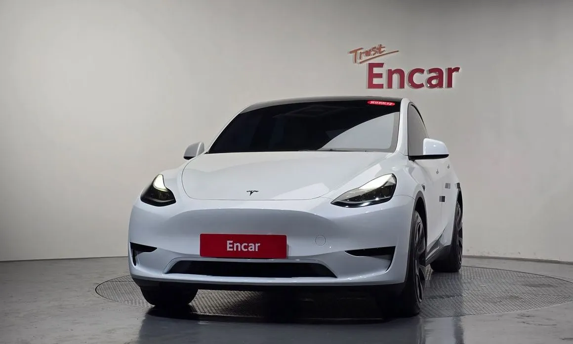 Tesla Model Y — фото 5