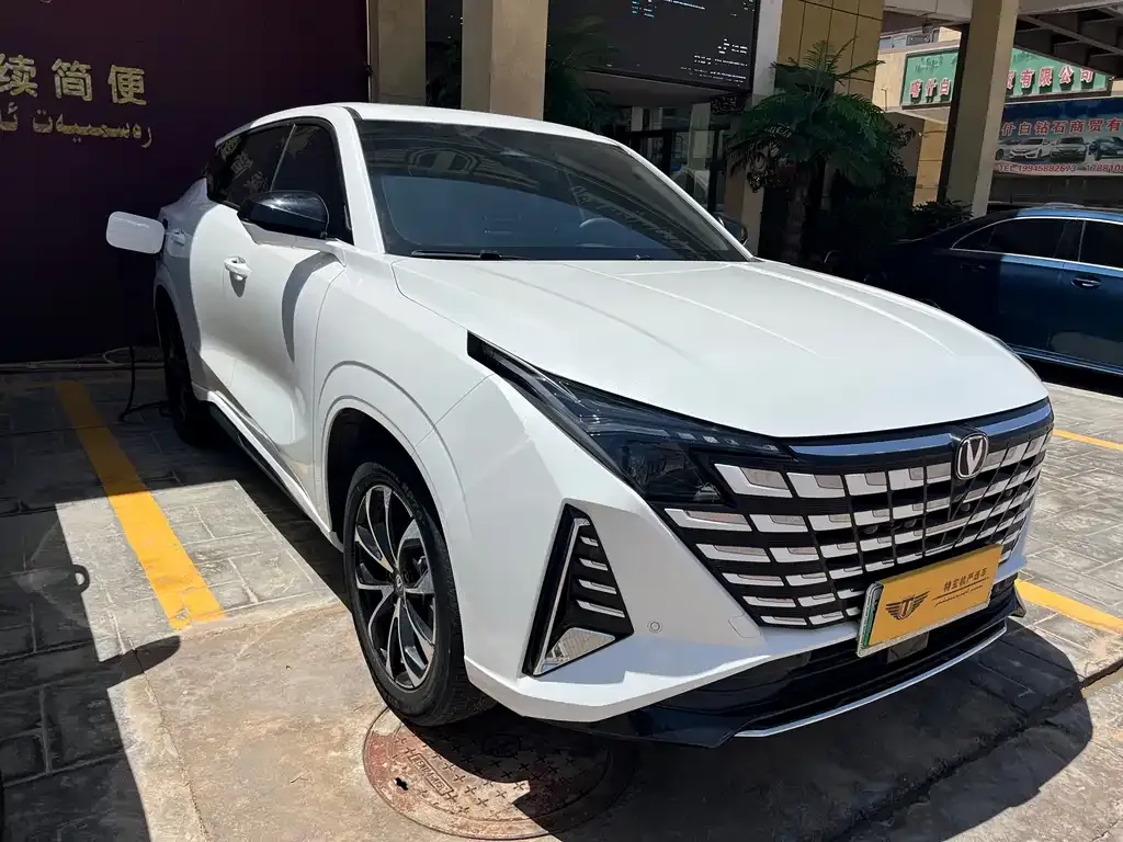Changan UNI-Z New Energy 2024 из CN, фото 4