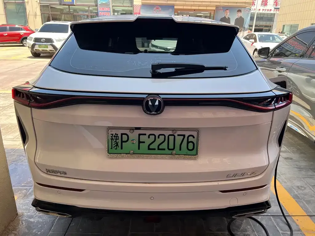 Changan UNI-Z New Energy 2024 из CN, фото 7
