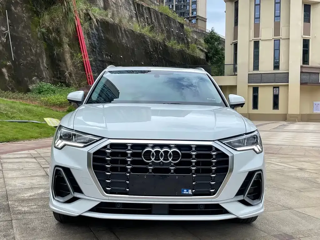 Audi Q3 — фото 4