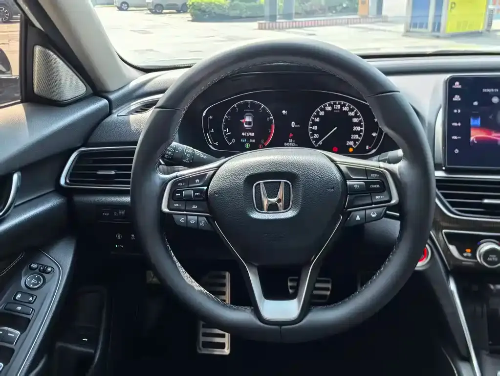 Honda Accord — фото 3