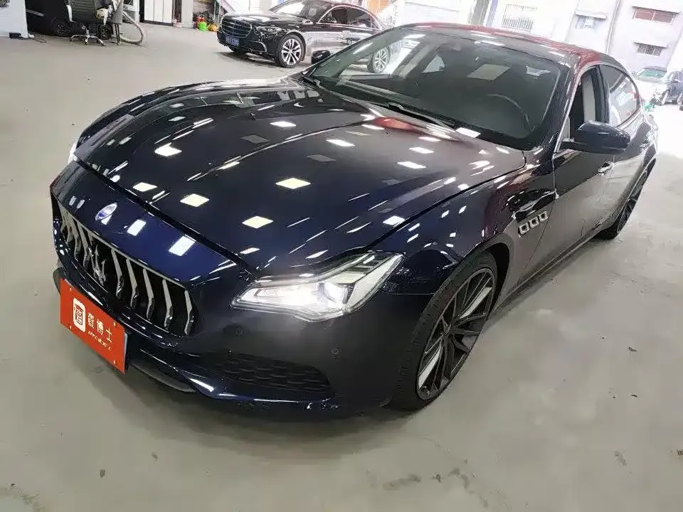 Maserati Quattroporte