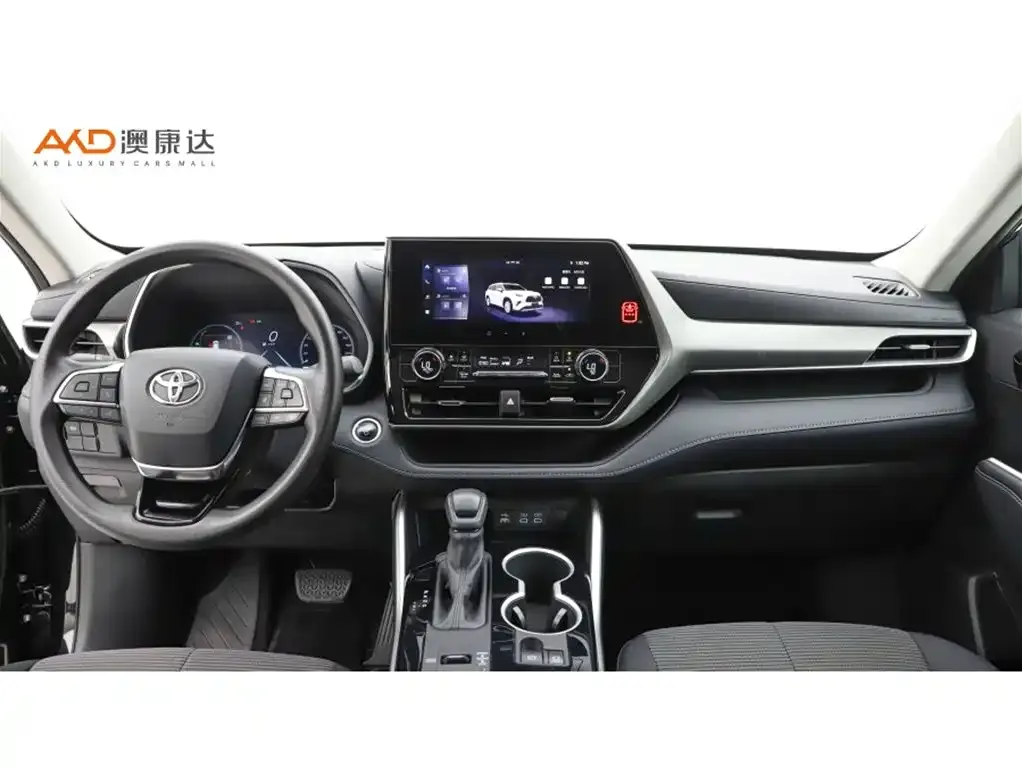 Toyota Highlander — фото 10