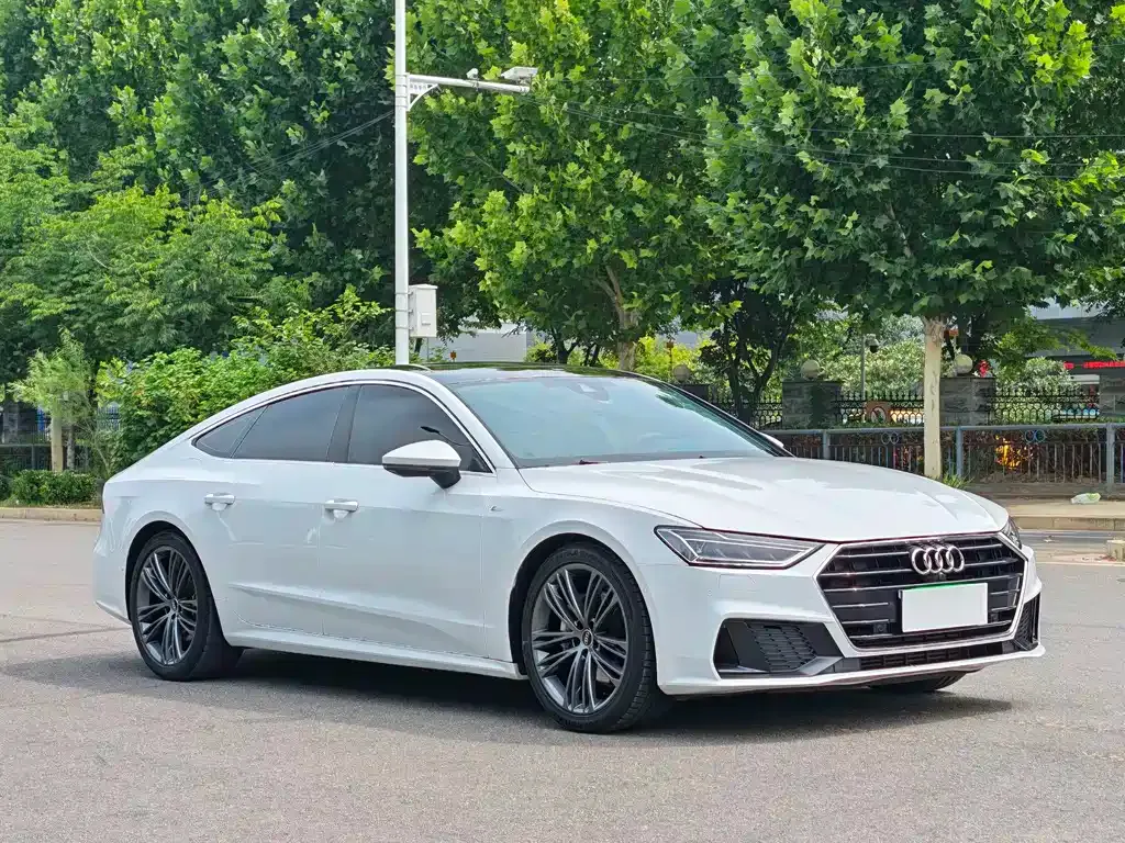 Audi A7 — фото 7