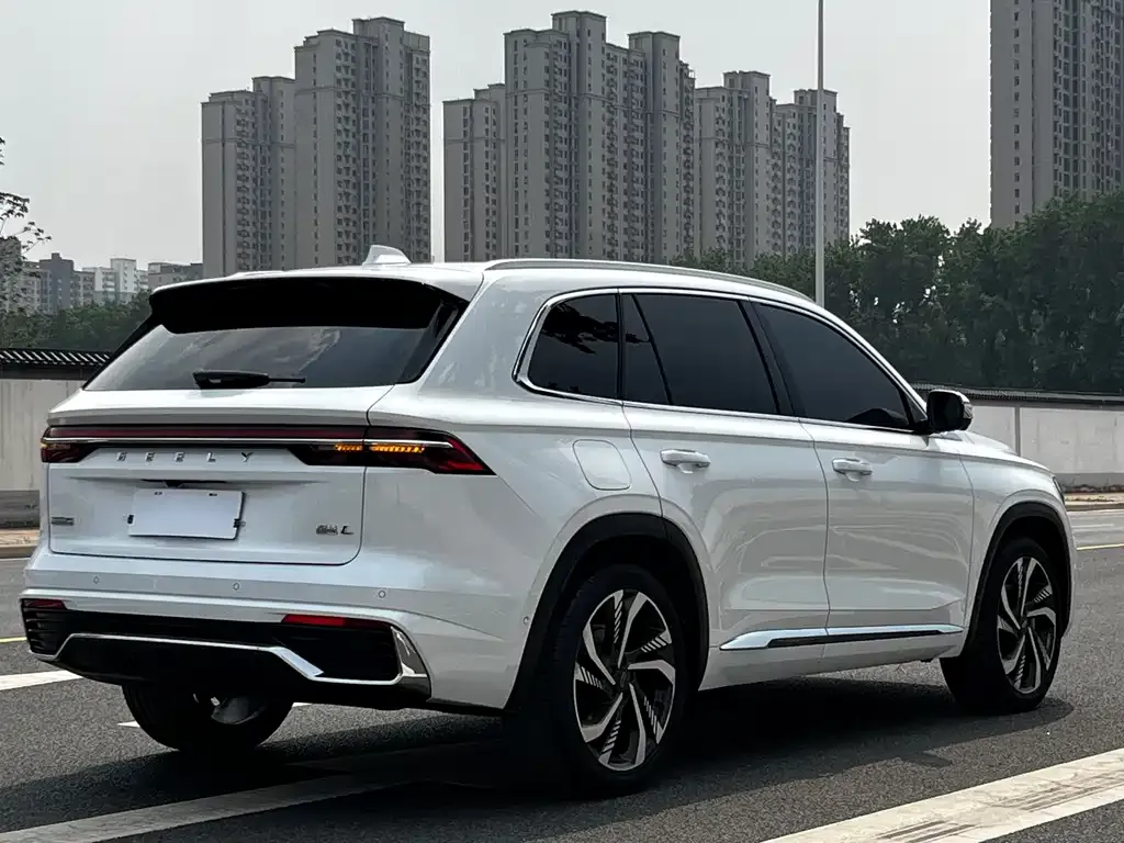 Geely Xingyue L — фото 4