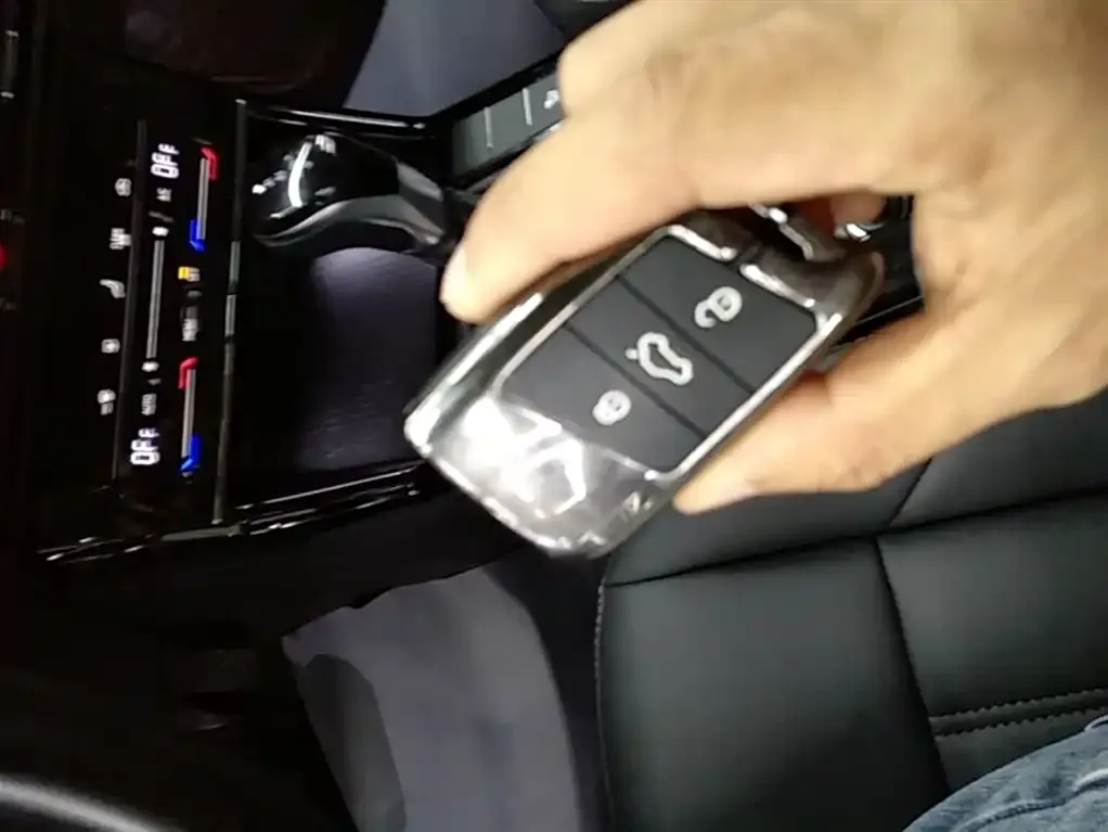 Volkswagen 帕萨特插电混动 — фото 2