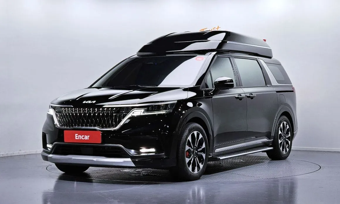 Kia Carnival — фото 1