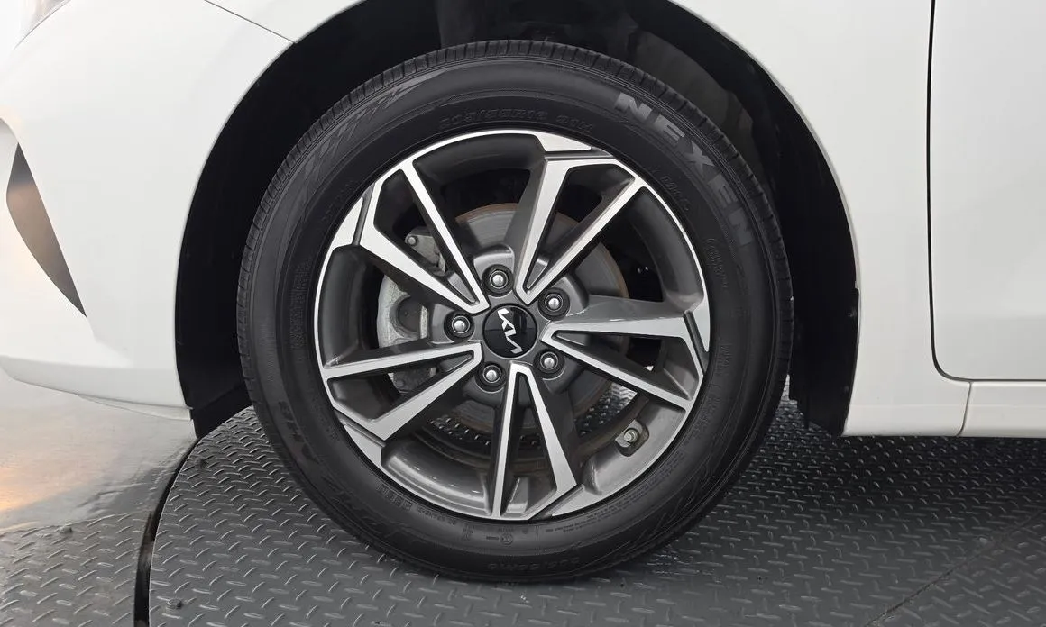 Kia K3 2024 из KR, фото 2