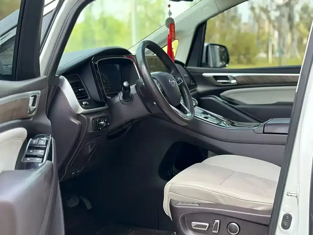 GAC Motor Trumpchi M8 — фото 4
