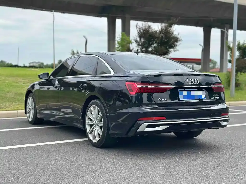 Audi A6L 2021 из CN, фото 5