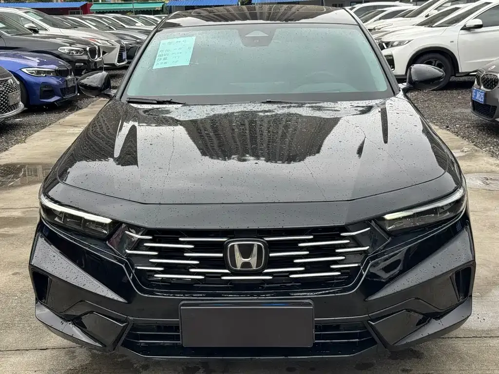 Honda Accord — фото 9