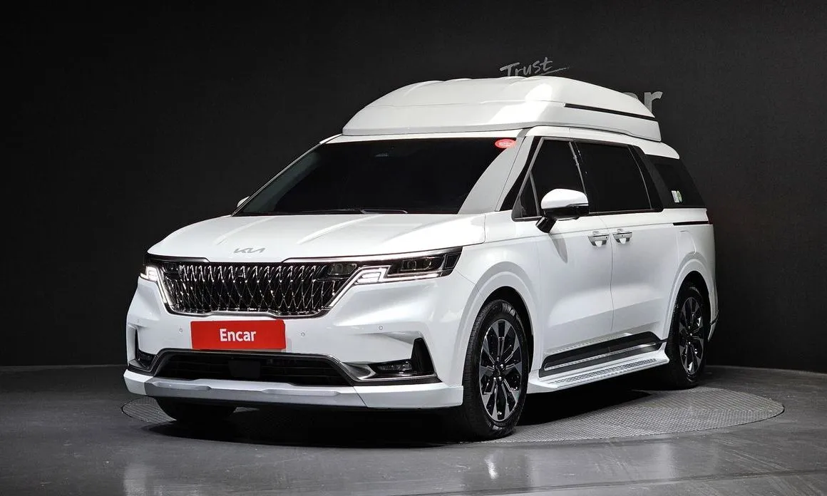 Kia Carnival — фото 1