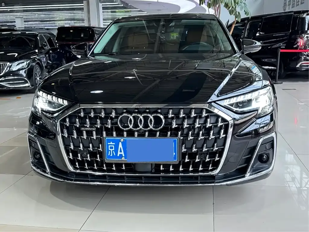 Audi A8 — фото 3