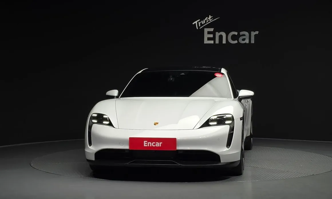 Porsche Taycan 2022 из KR, фото 2