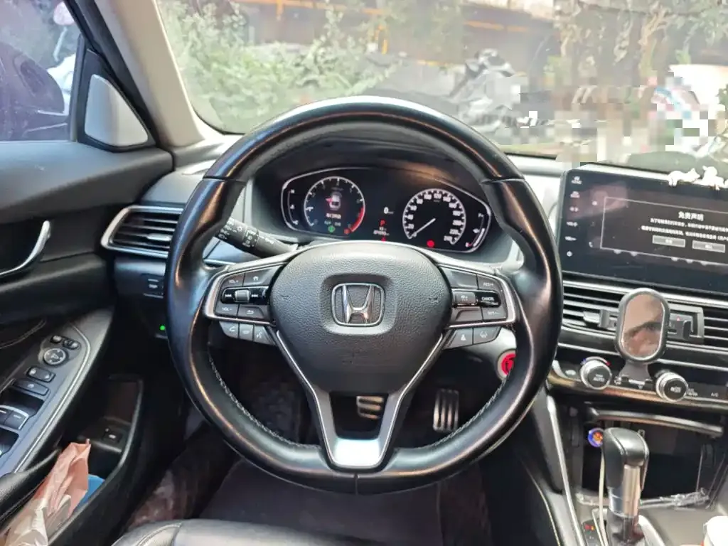 Honda Accord — фото 5