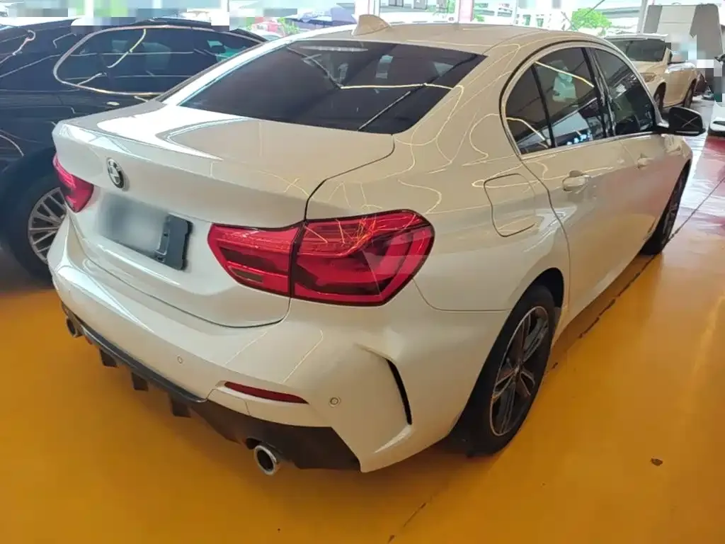 BMW 1 Series 2022 из CN, фото 10