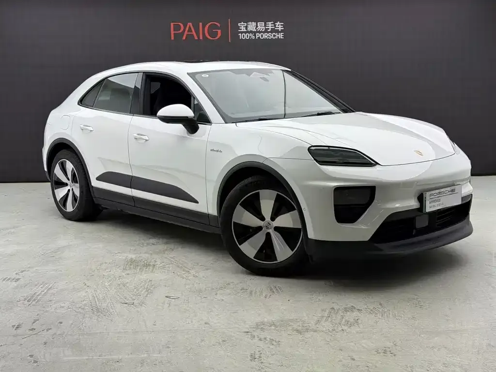 Porsche Macan EV