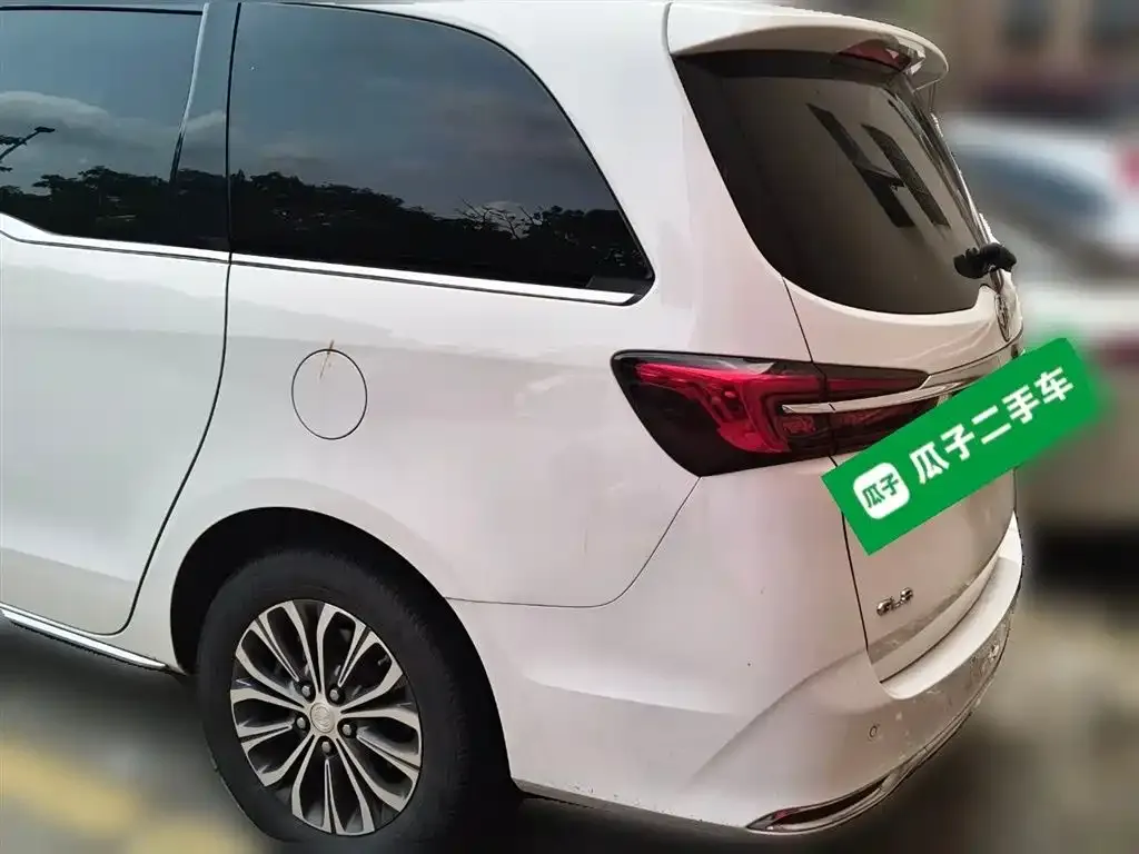 Buick GL8 2024 из CN, фото 8
