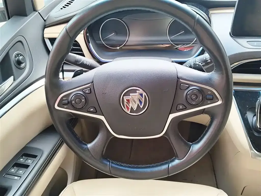 Buick GL8 2024 из CN, фото 9