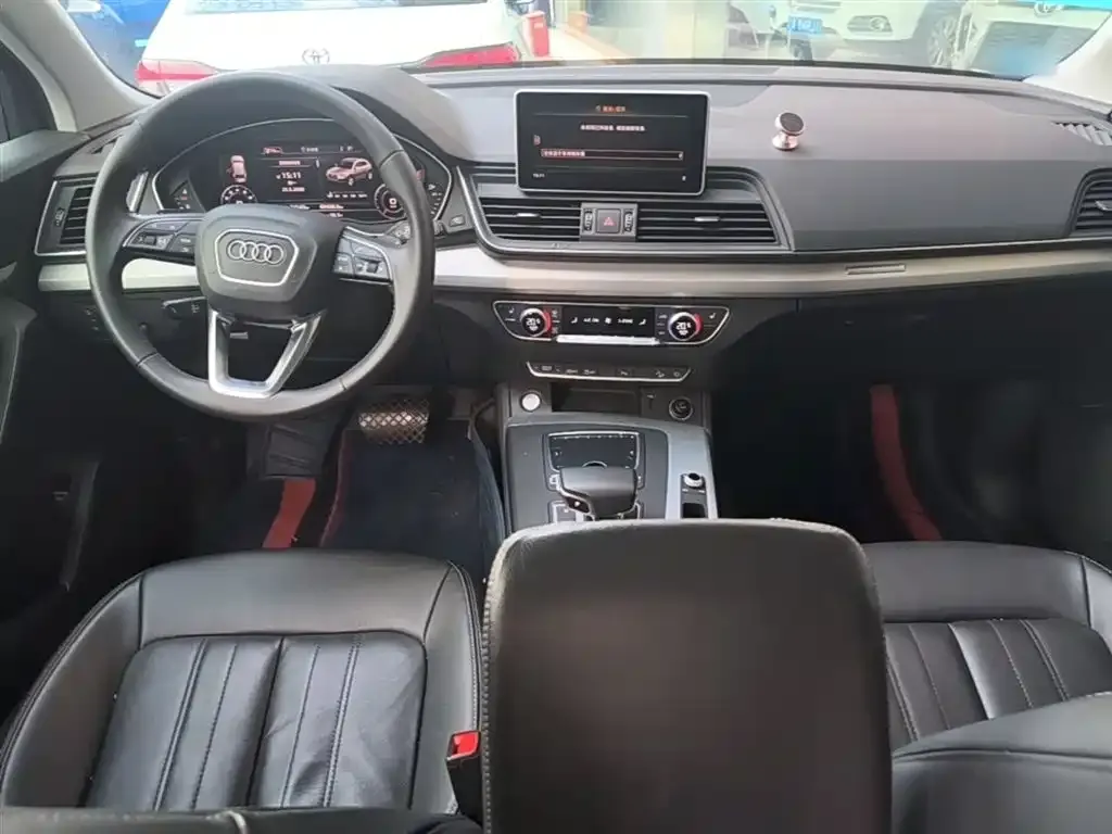 Audi Q5L 2021 из CN, фото 6