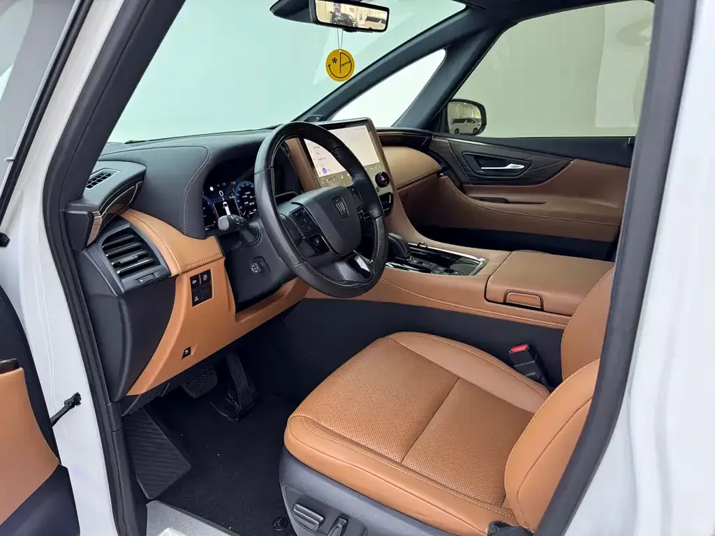 Toyota Vellfire — фото 5