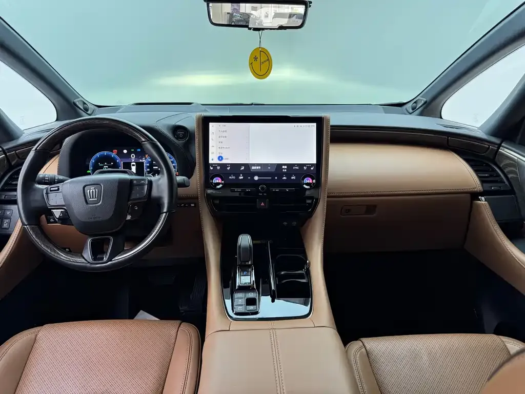 Toyota Vellfire — фото 3