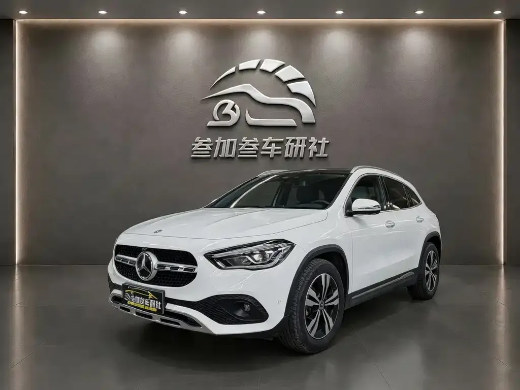Mercedes-Benz GLA — фото 1
