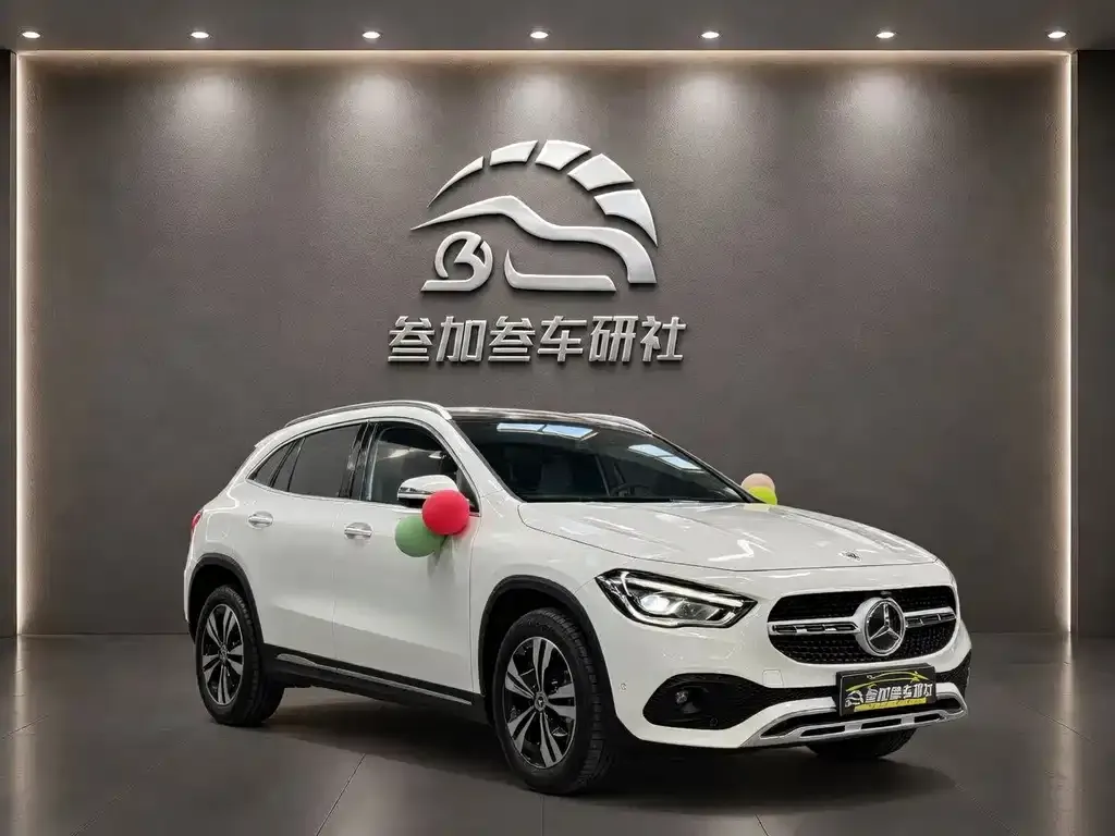 Mercedes-Benz GLA — фото 6