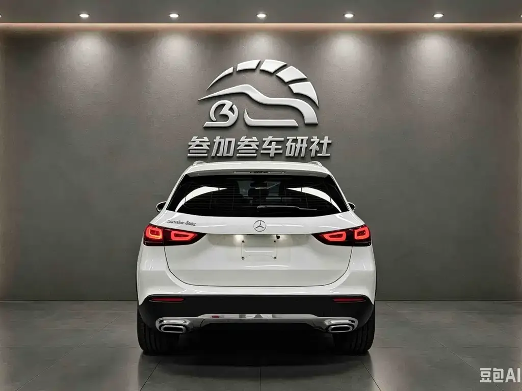 Mercedes-Benz GLA — фото 7