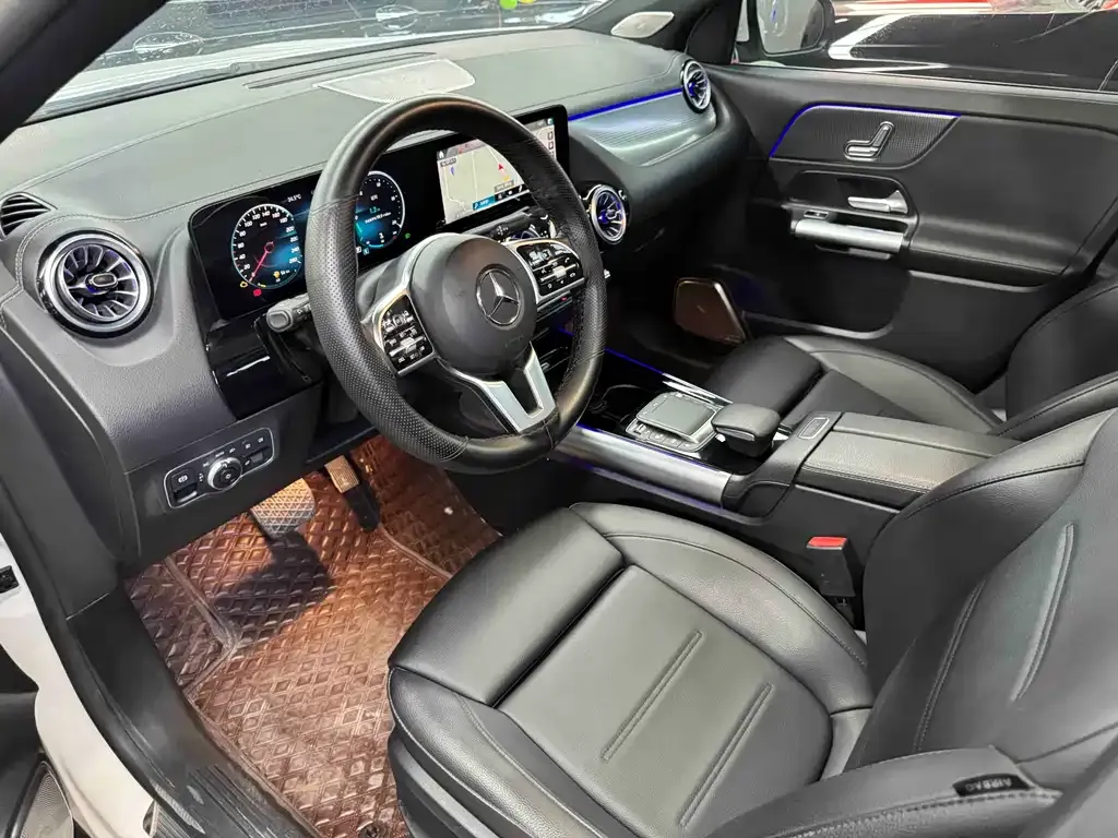 Mercedes-Benz GLA — фото 9
