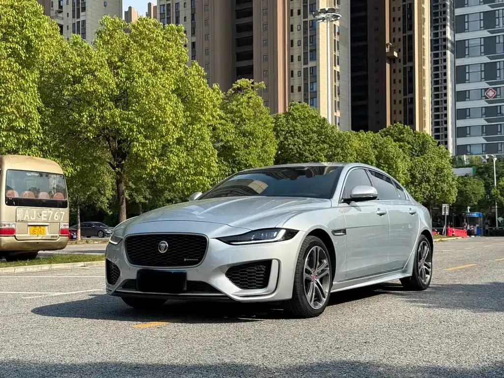 Jaguar XEL
