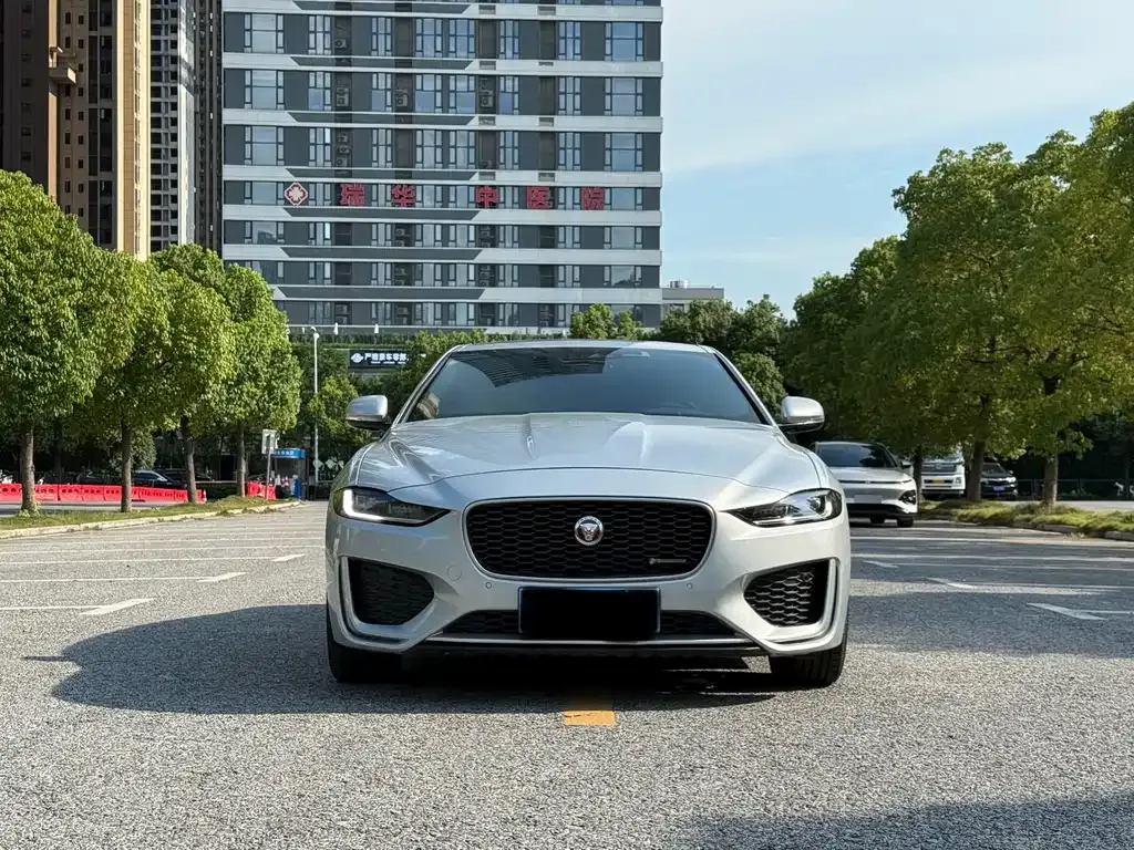 Jaguar XEL 2023 из CN, фото 3