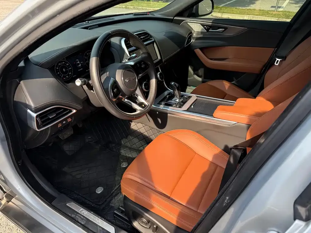 Jaguar XEL 2023 из CN, фото 5