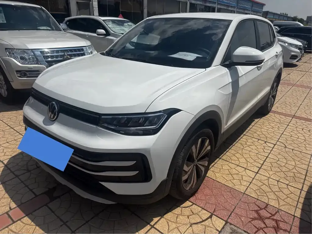 Volkswagen Tharu — фото 1