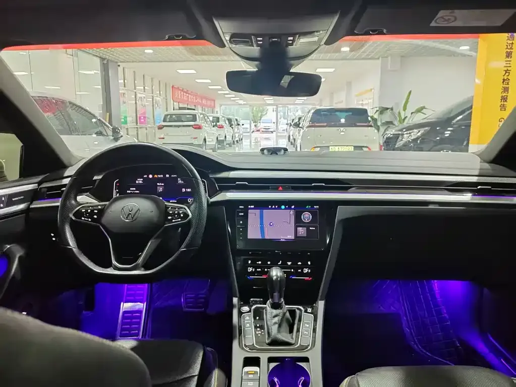 Volkswagen CC 2024 из CN, фото 9