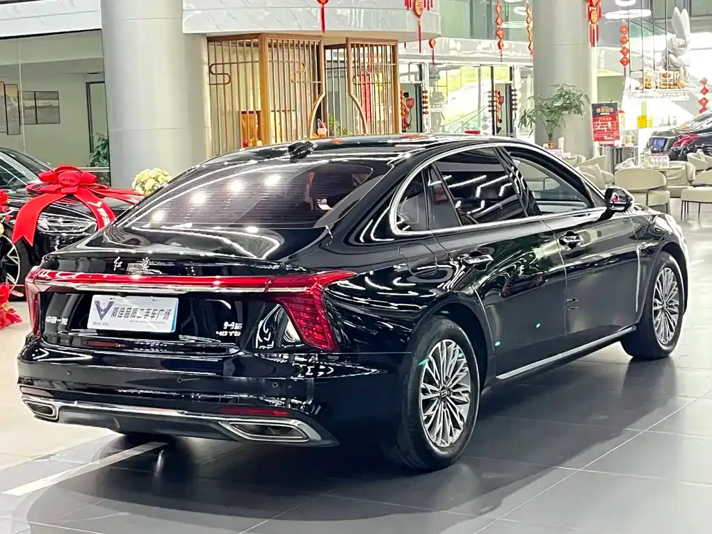 Hongqi H5 — фото 7