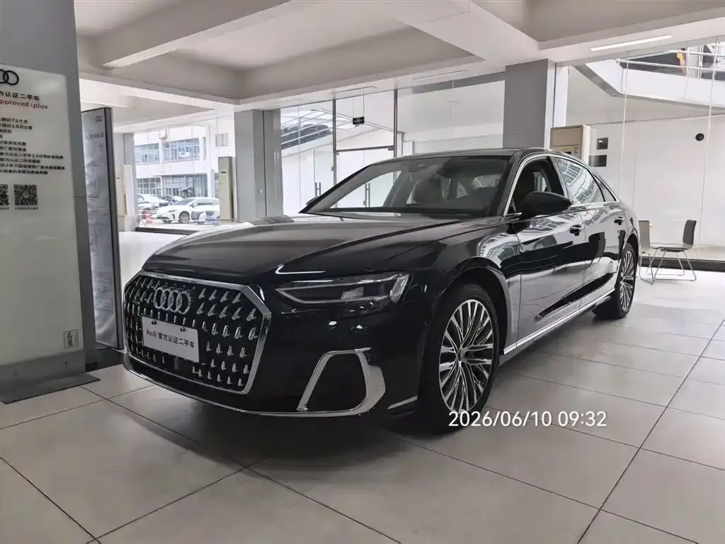 Audi A8 — фото 2