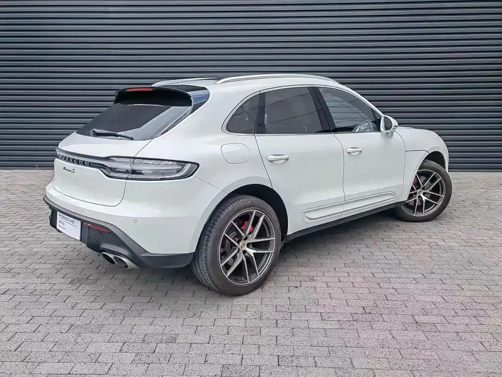 Porsche Macan — фото 9