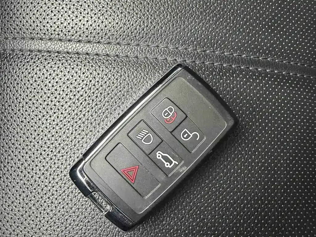 Land Rover Evoque — фото 10