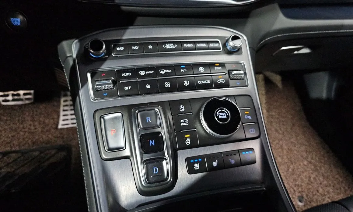 Hyundai Santafe — фото 10