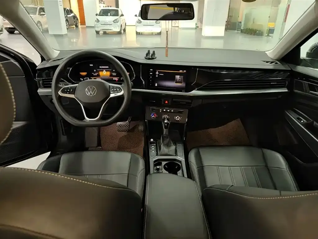 Volkswagen Passat — фото 10