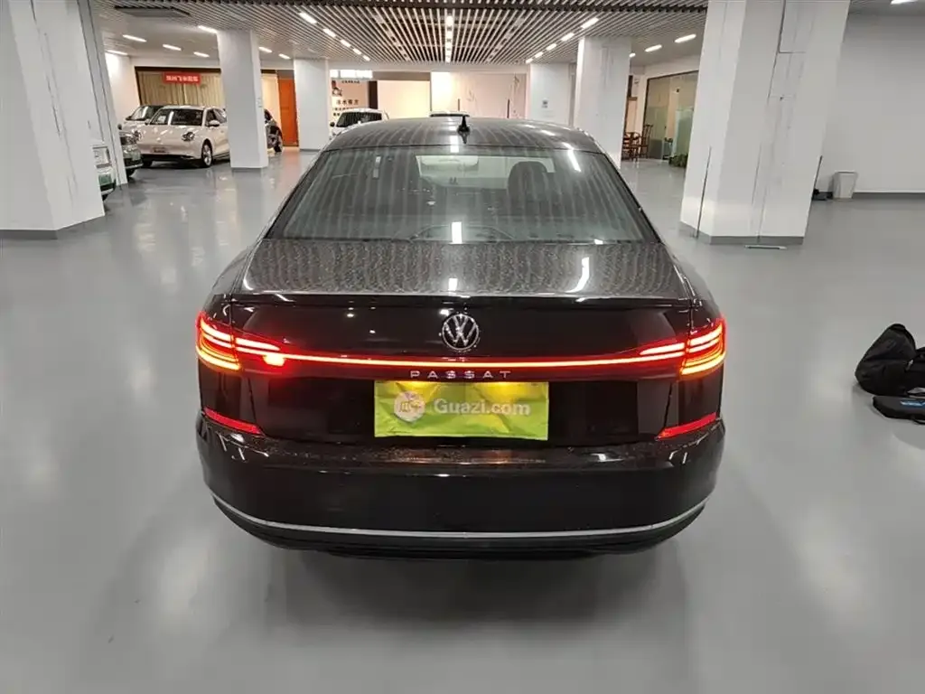Volkswagen Passat — фото 2