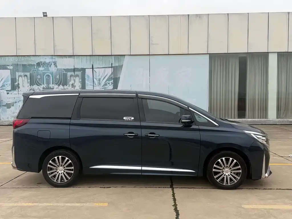GAC Motor Trumpchi M8 — фото 7